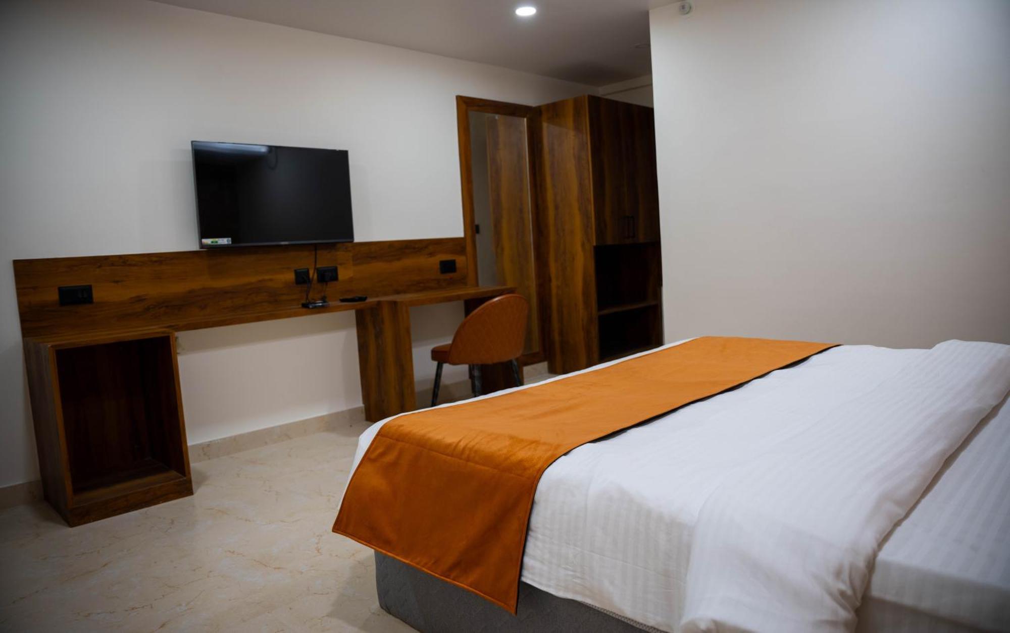 Hotel Orange Bhubaneswar Exterior photo
