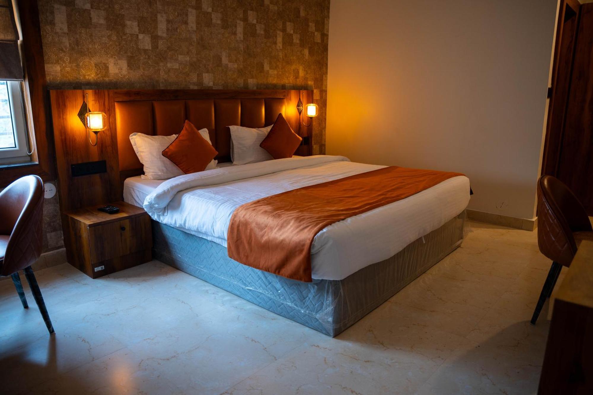 Hotel Orange Bhubaneswar Exterior photo