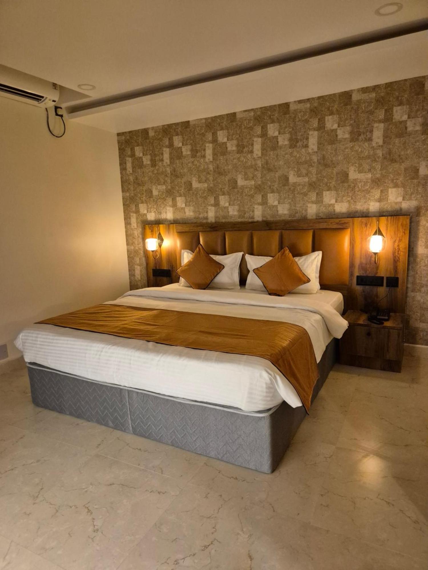 Hotel Orange Bhubaneswar Exterior photo