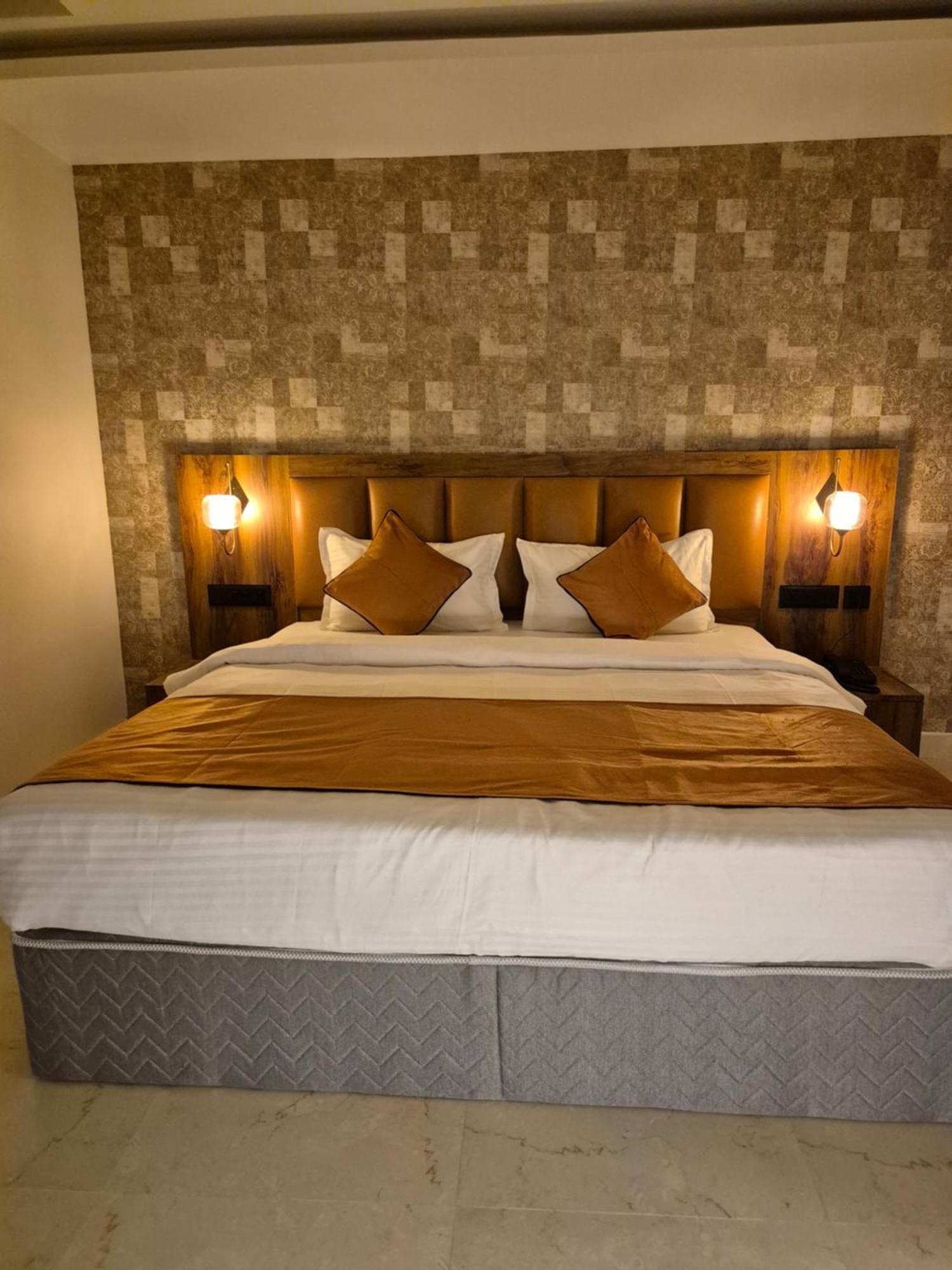 Hotel Orange Bhubaneswar Exterior photo
