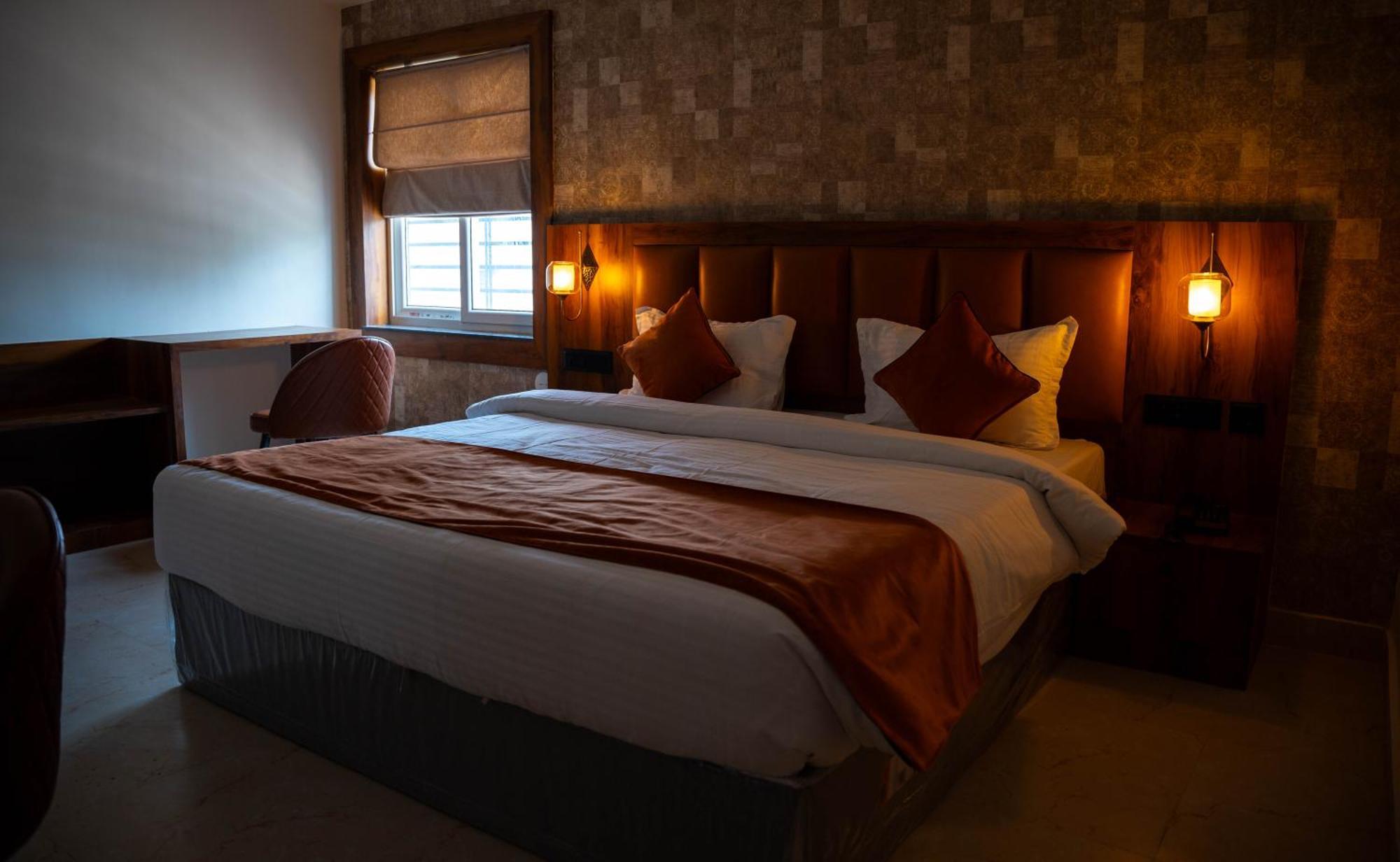 Hotel Orange Bhubaneswar Exterior photo
