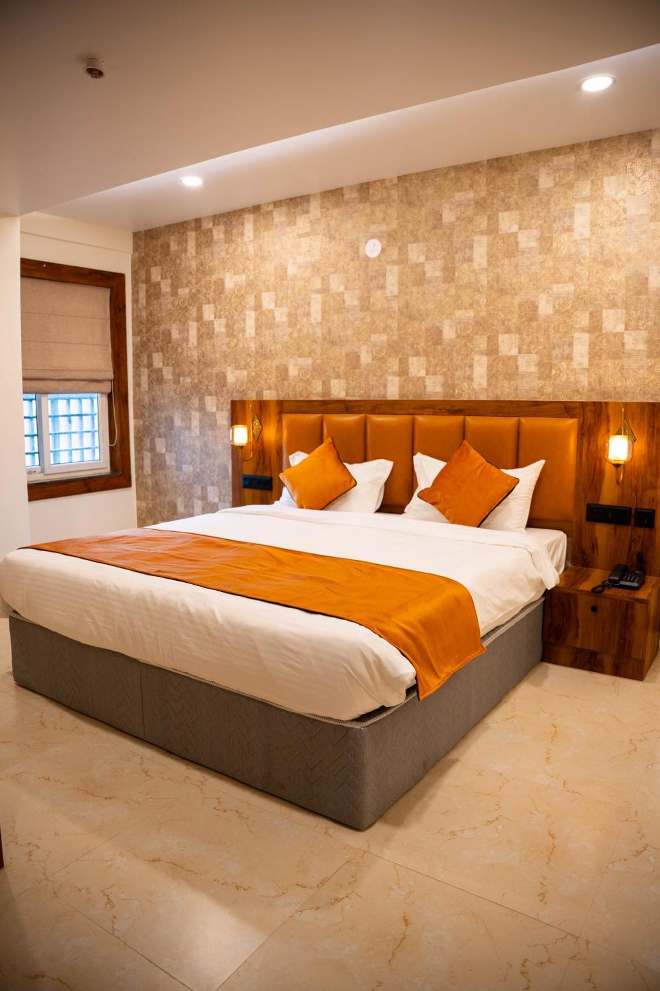 Hotel Orange Bhubaneswar Exterior photo