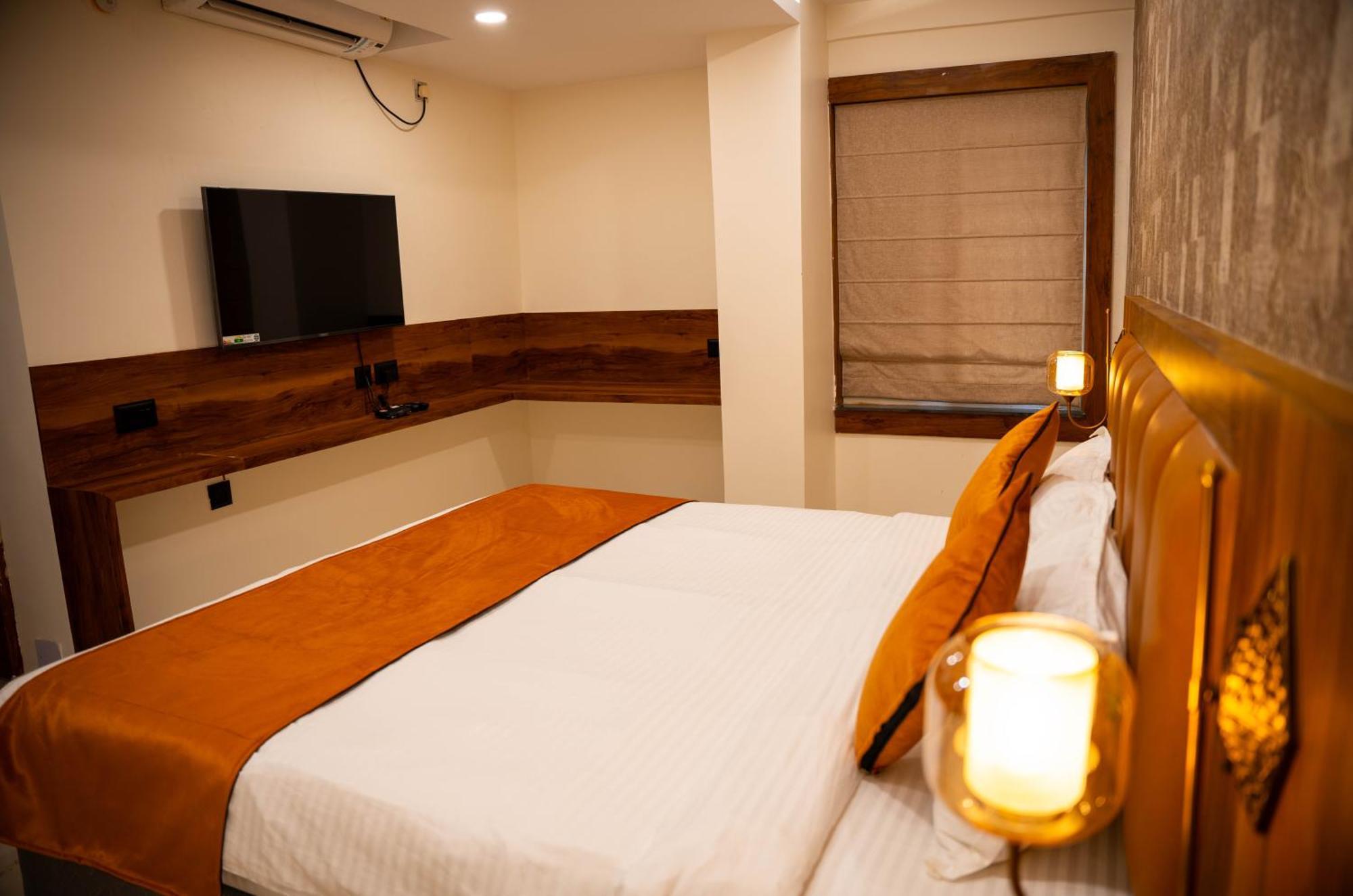 Hotel Orange Bhubaneswar Exterior photo