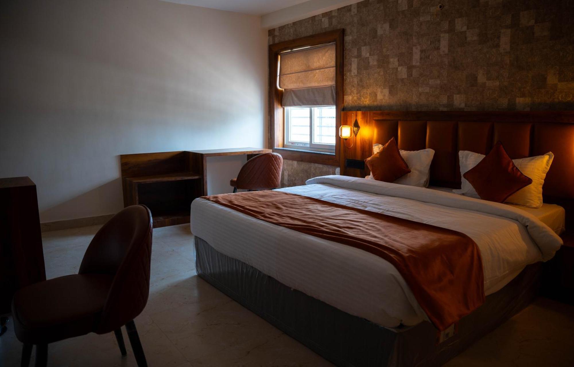 Hotel Orange Bhubaneswar Exterior photo