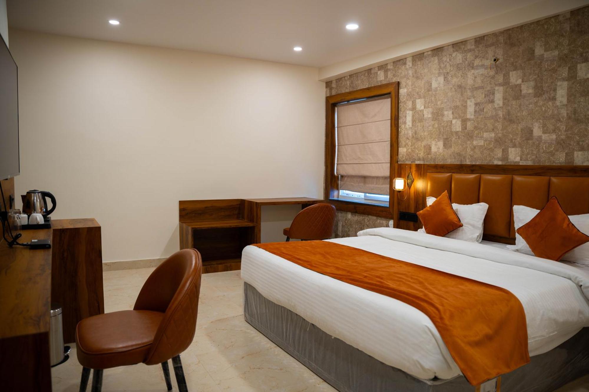 Hotel Orange Bhubaneswar Exterior photo