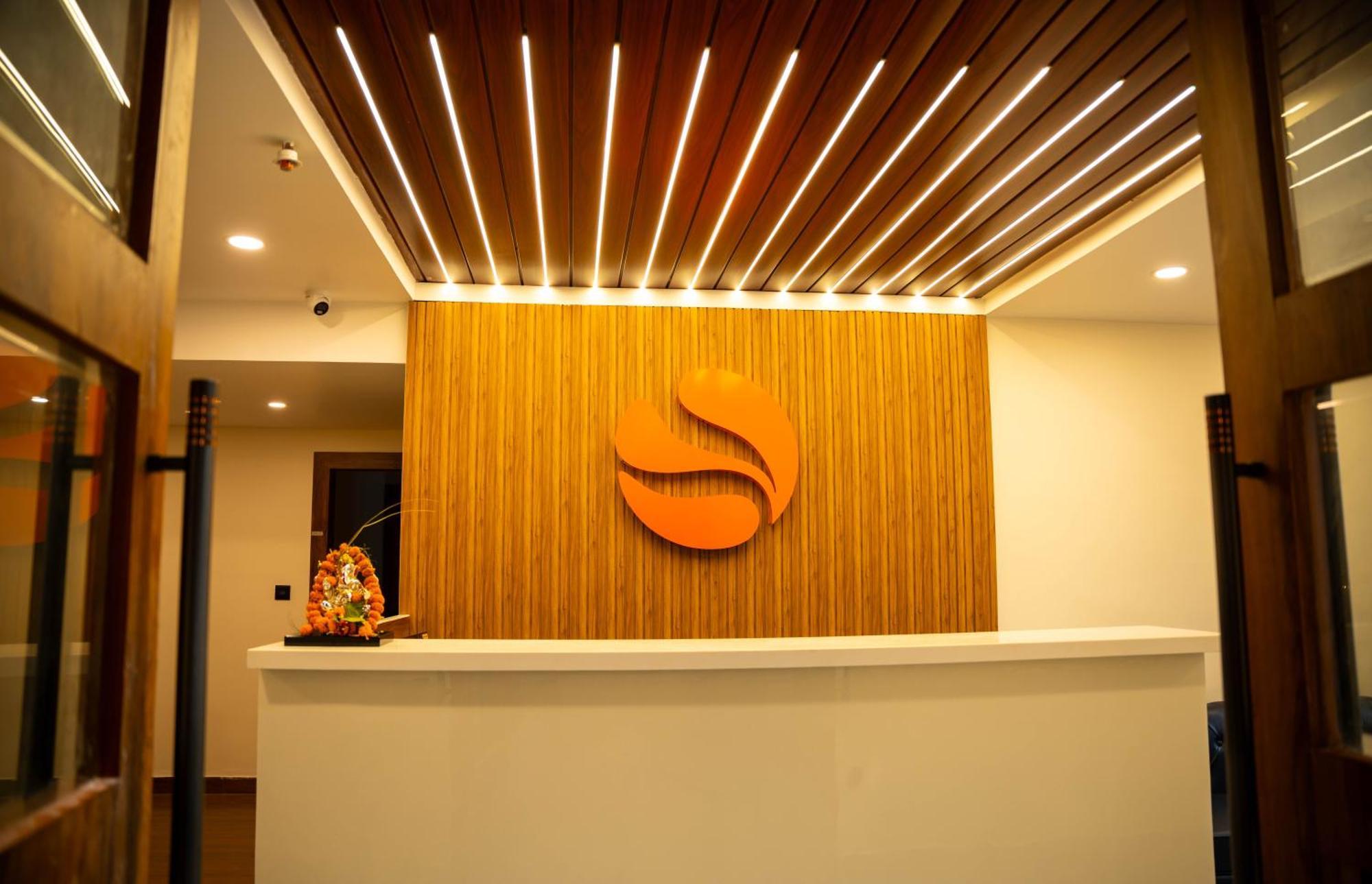 Hotel Orange Bhubaneswar Exterior photo