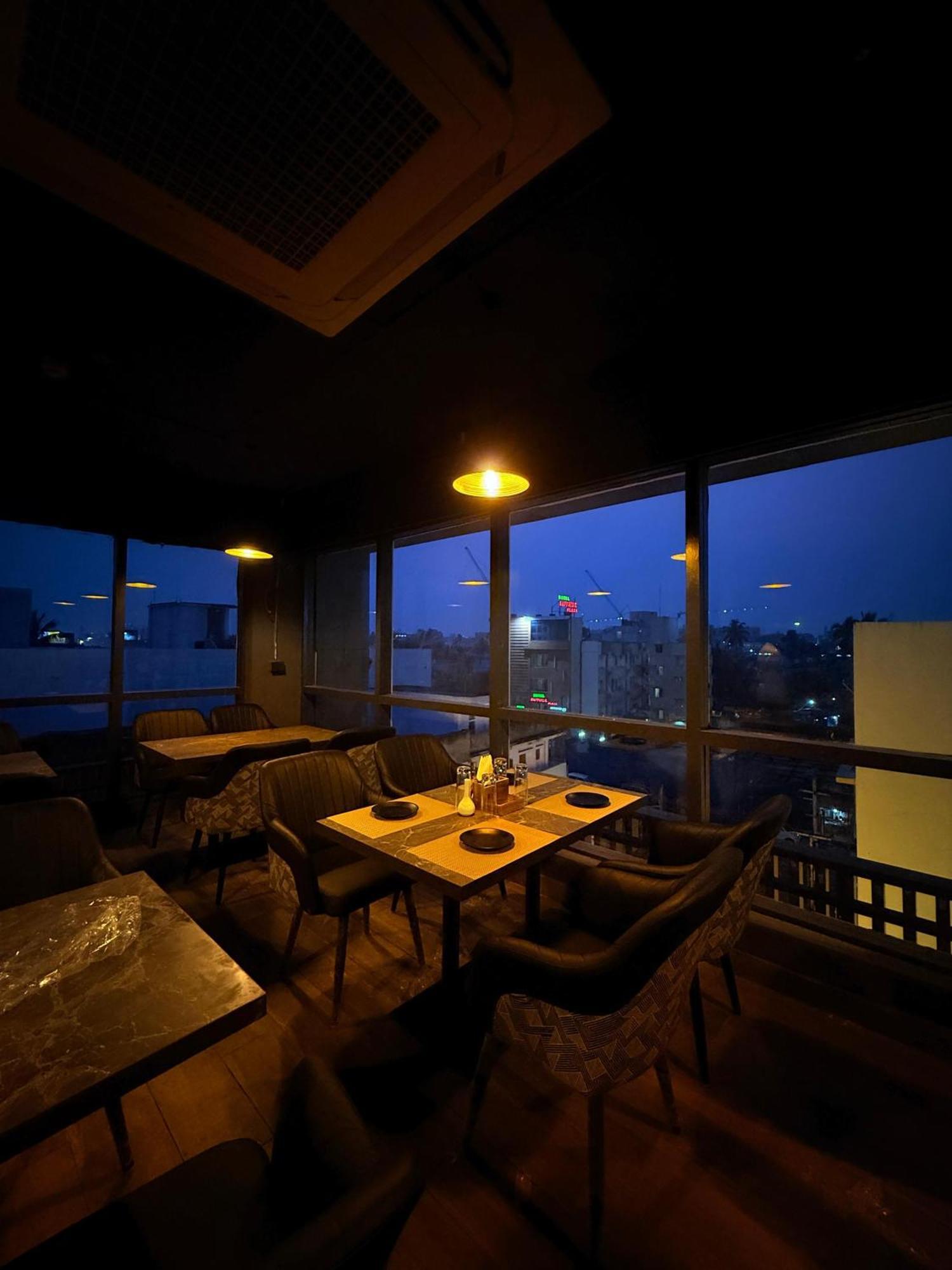 Hotel Orange Bhubaneswar Exterior photo